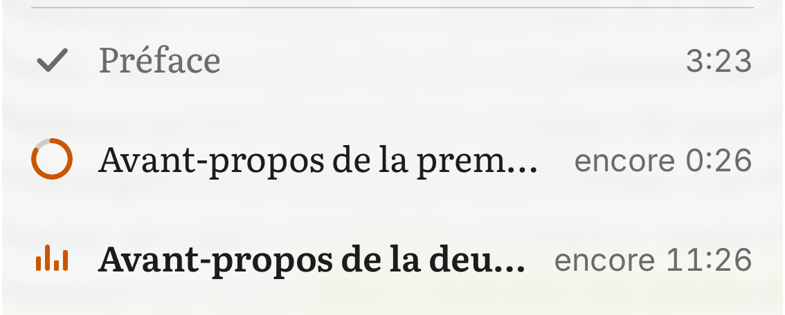 Trois lignes de la liste de lecture dans SoberHub : un chapitre terminé avec une coche, un chapitre en cours avec un anneau et le temps restant, et le chapitre en lecture